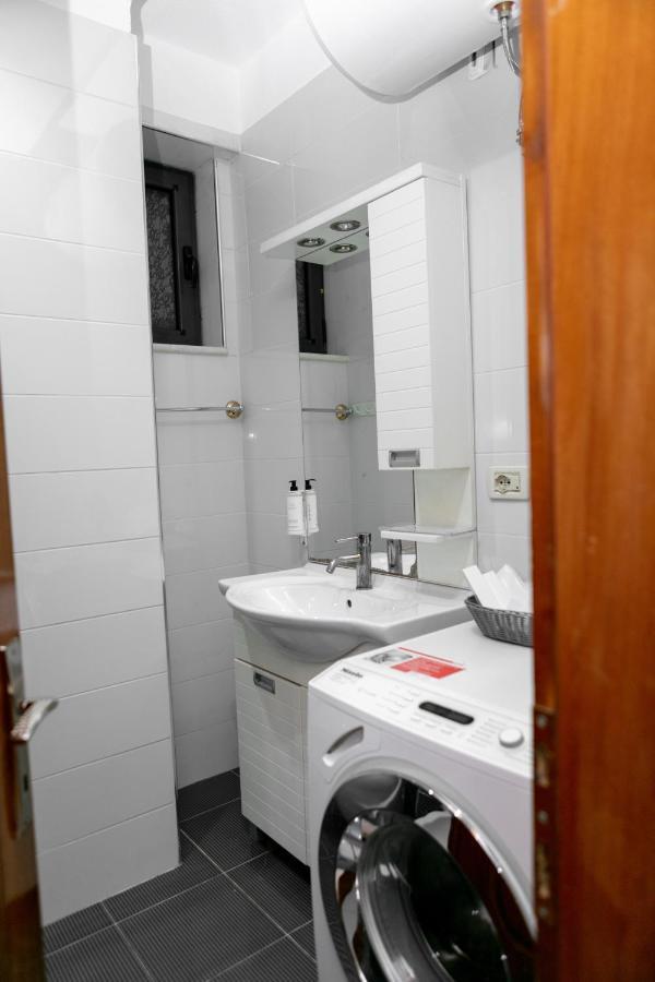 Spacious City Paradise - 3Br Apt In The Heart Of Tirana Exterior photo