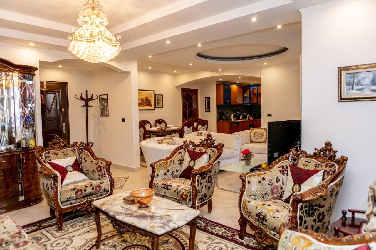 Spacious City Paradise - 3Br Apt In The Heart Of Tirana Exterior photo